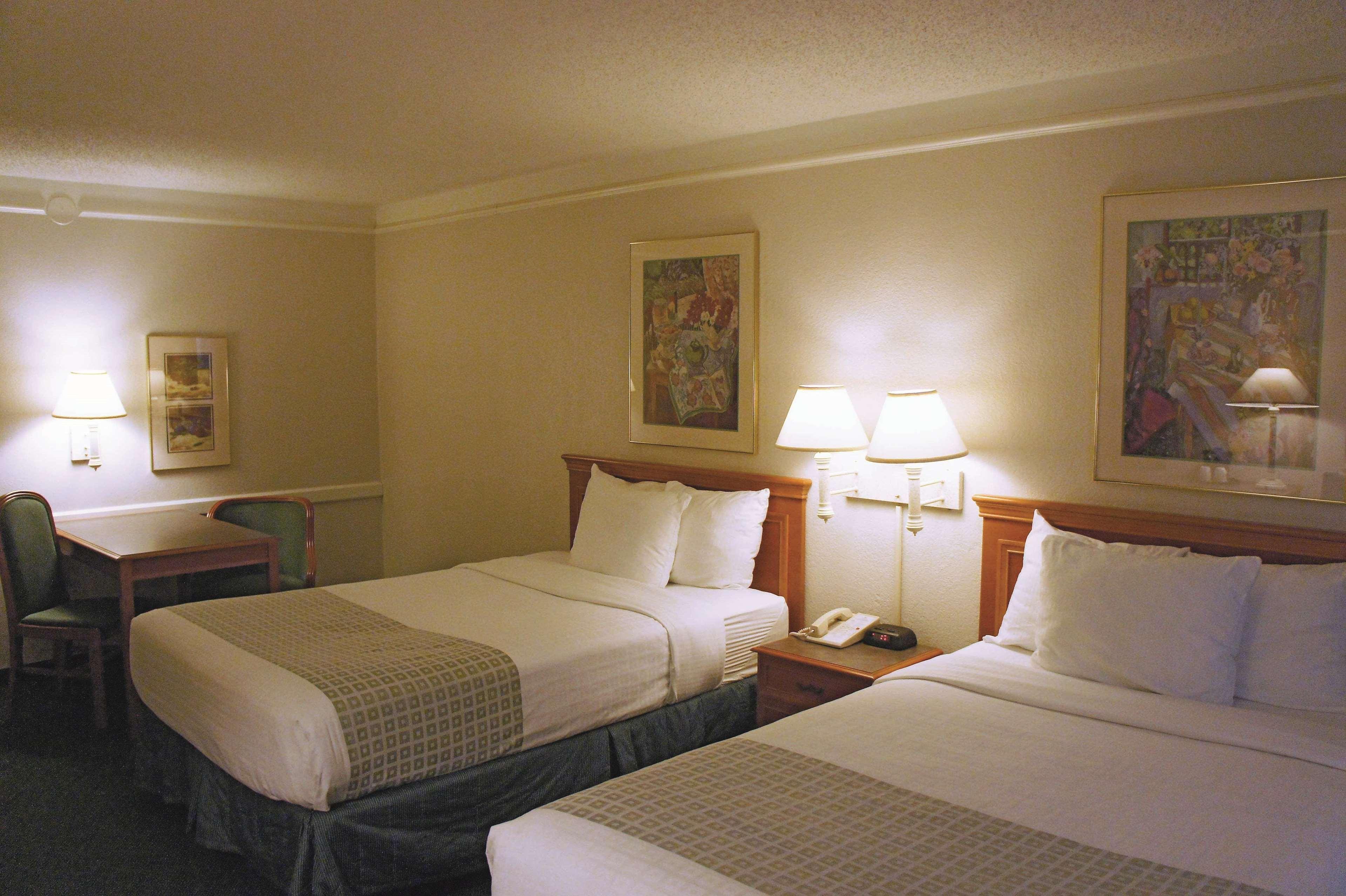 La Quinta Inn By Wyndham Фармингтон Экстерьер фото