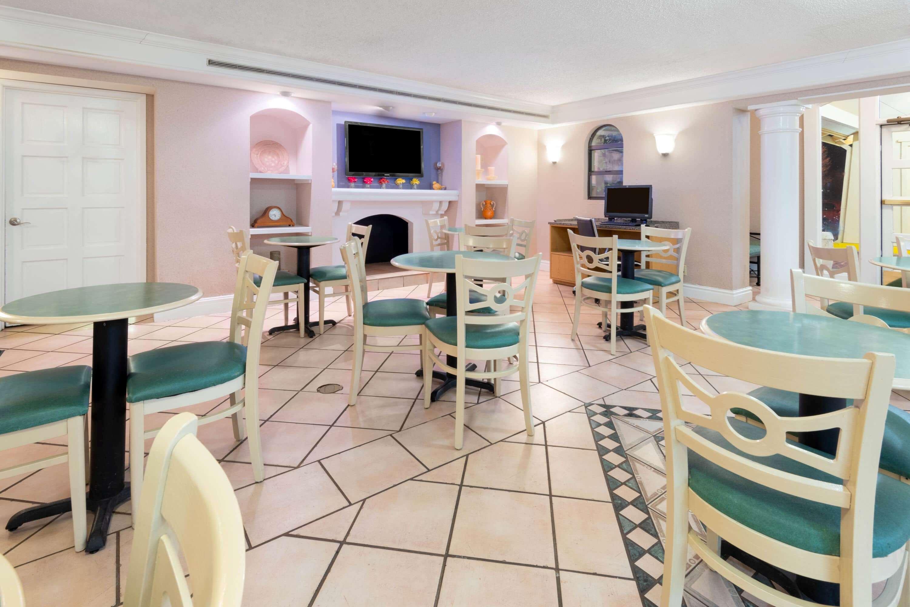 La Quinta Inn By Wyndham Фармингтон Экстерьер фото