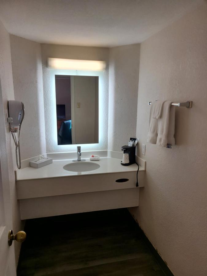 La Quinta Inn By Wyndham Фармингтон Экстерьер фото